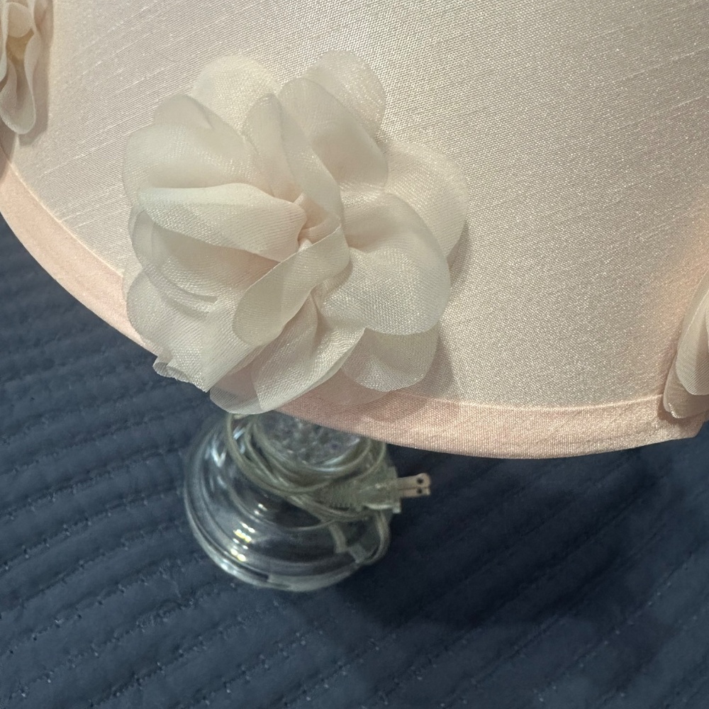 Pink  lamp - Picture 3 of 4